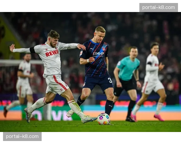 半场战报：科隆1-0领先沃尔夫斯堡，日本前锋浅野拓磨破门