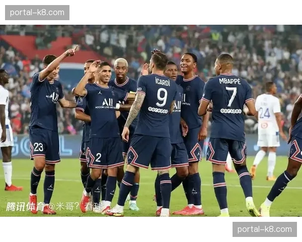 巴黎圣日耳曼2-0客胜里尔，领先优势扩大至8分